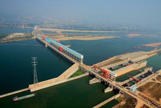 珠江黄金水道建设迈入快车道